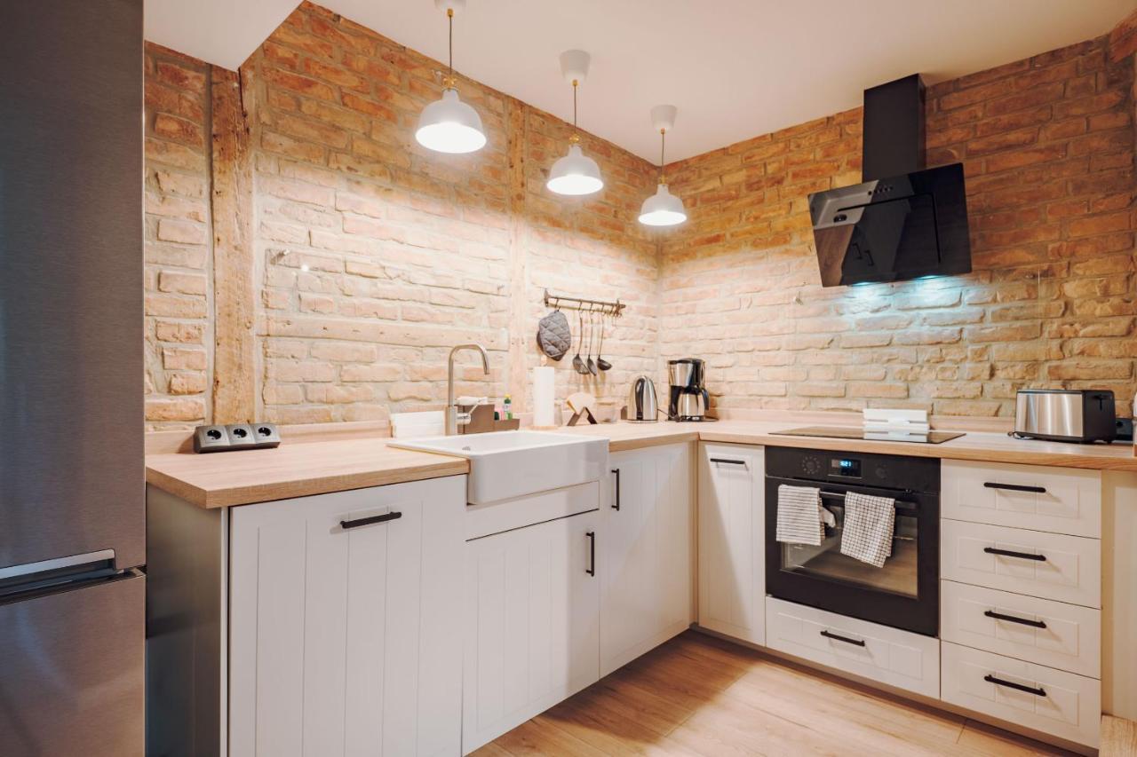 Stadthytte Ferienhaus รอสต็อค ภายนอก รูปภาพ