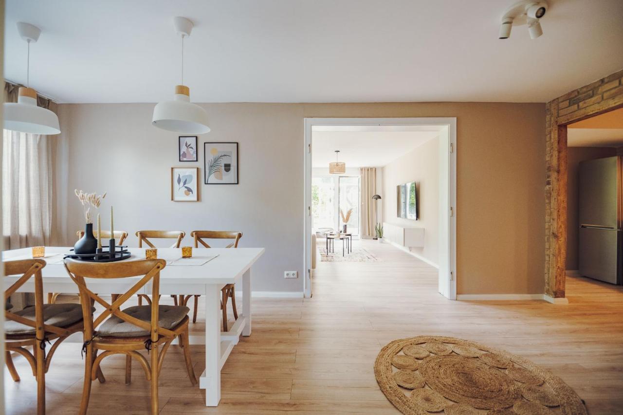 Stadthytte Ferienhaus รอสต็อค ภายนอก รูปภาพ