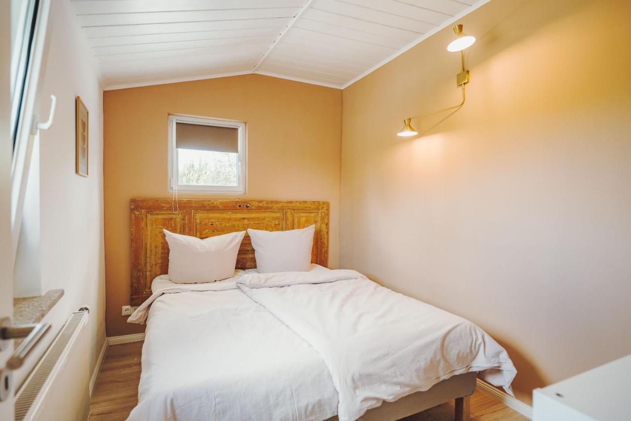 Stadthytte Ferienhaus รอสต็อค ภายนอก รูปภาพ