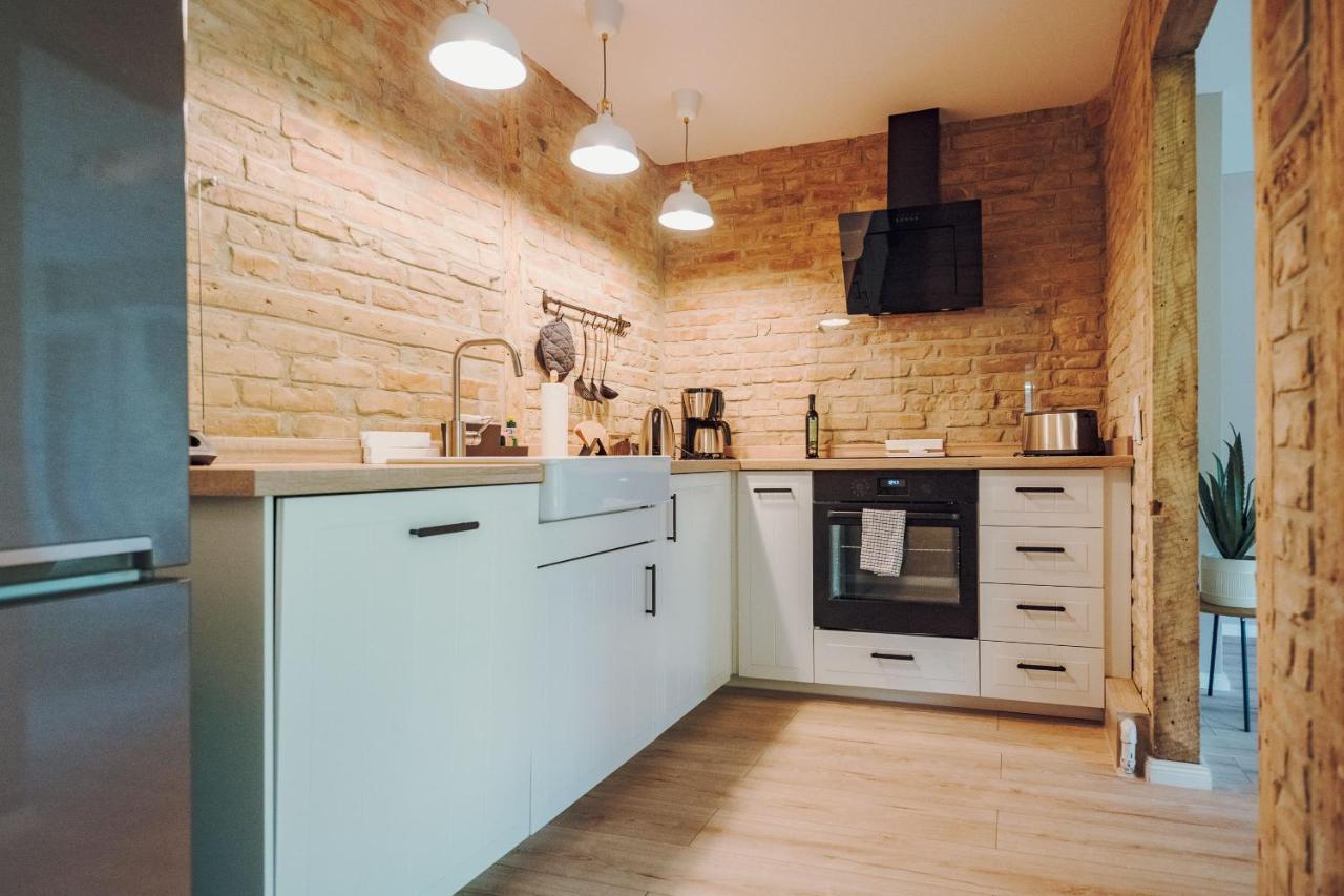 Stadthytte Ferienhaus รอสต็อค ภายนอก รูปภาพ